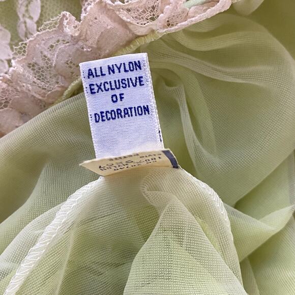 Ro-Vel of California 1960's Lime Baby Doll Sheer Lace Chiffon Nightgown - Picture 14 of 16